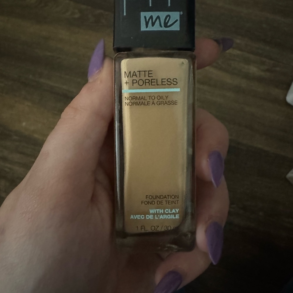 Maybelline Matte + Poreless Foundation - 128